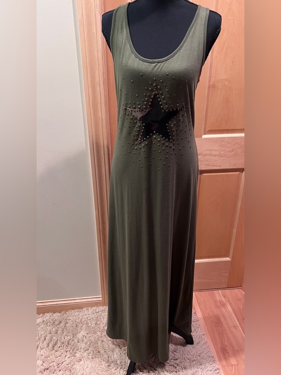 Dots Dresses & Skirts - Vintage Olive Green Form Fitting Stretch Racerback Maxi Dress Camo Star Patch M